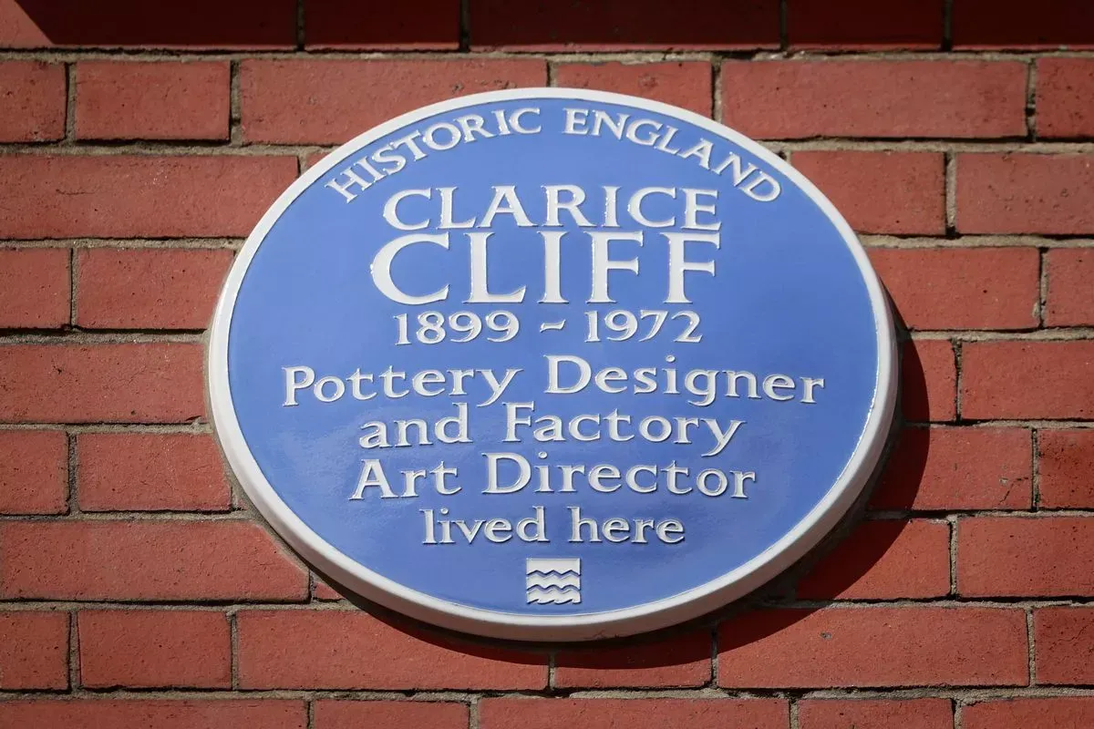Celebrating Clarice Cliff: A Stoke-on-Trent Legend Honoured with a Blue Plaque in Shelton